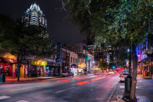 Explora la Historia Musical en la Calle Sixth Street de Austin