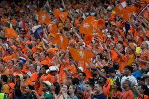 La marea naranja inundó Houston y terminó goleando a Suecia 5-1